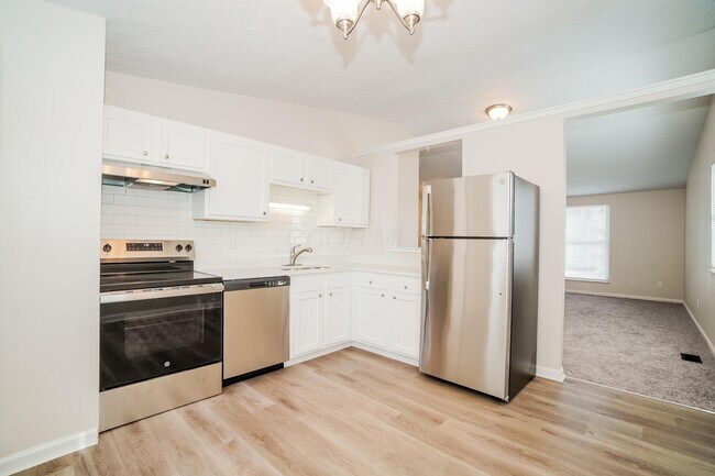 Foto del edificio - 3017 Rumford Ct