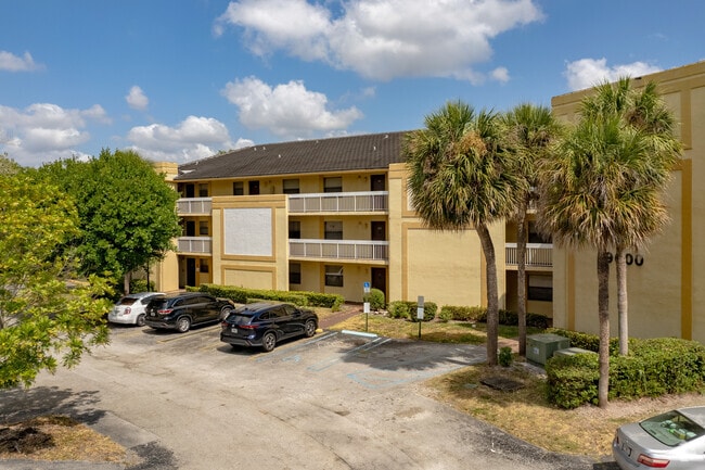 The Island Club At Coral Springs