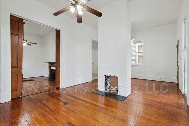 Building Photo - 4231 Camp St