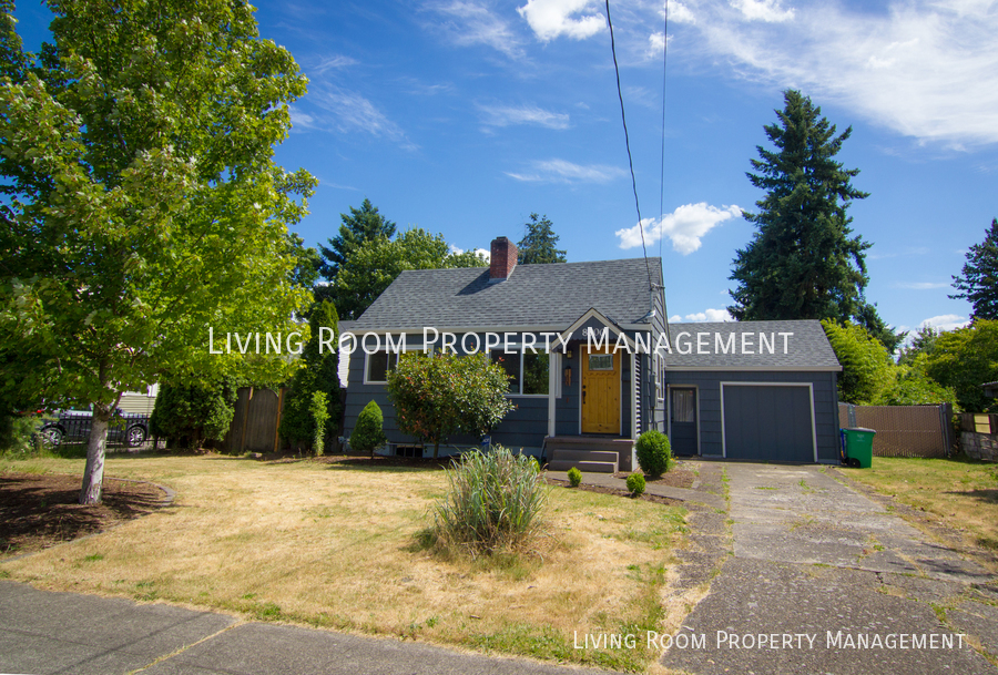 Primary Photo - 8300 NE Tillamook St