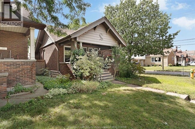 Photo du bâtiment - 1501 Dougall Ave