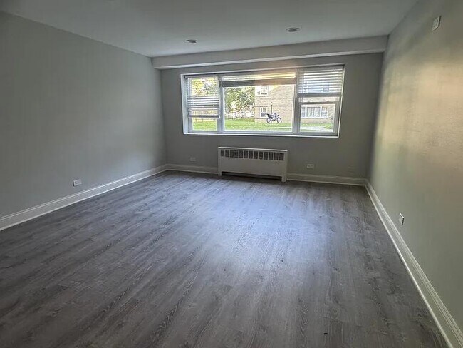 Foto del edificio - 6114 N Damen Ave