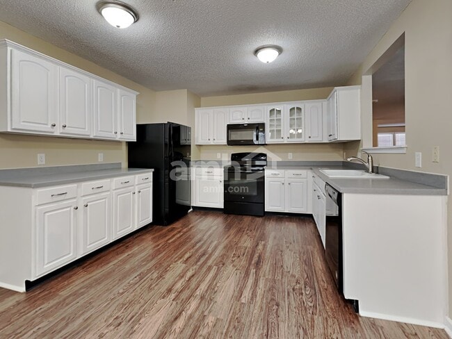 Building Photo - 505 Abbywood Cir