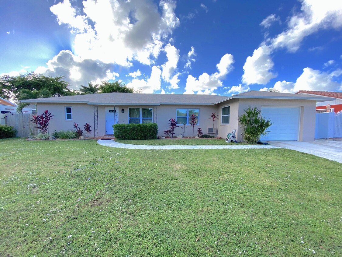 1403 W Libby Dr, West Palm Beach, FL 33406 House Rental in West Palm