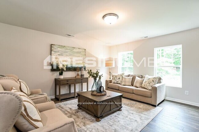 Foto del edificio - 8340 Waxhaw Hwy