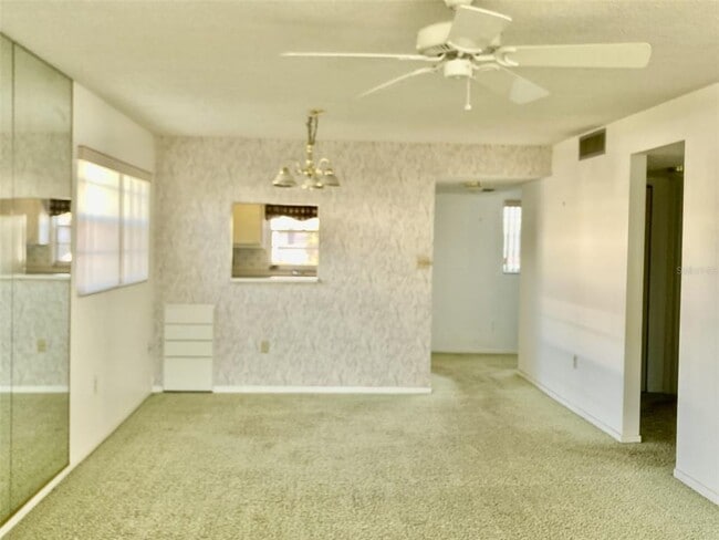 Building Photo - 202 47th Ave Dr W