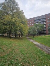 Building Photo - 1901 Martin Grove Rd