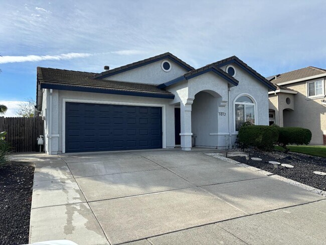 Building Photo - 1012 Freshwater Ct