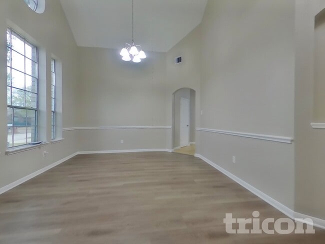 Foto del edificio - 3014 Rolling Fog Dr