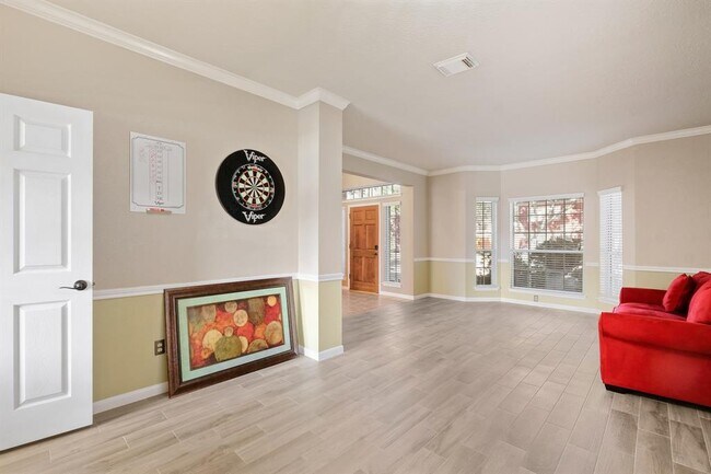 Foto del edificio - 7018 Royal Knoll Ct