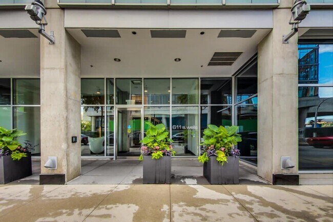Foto del edificio - 611 S Wells St