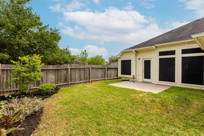 Foto del edificio - 4839 Taylor Lake Ct