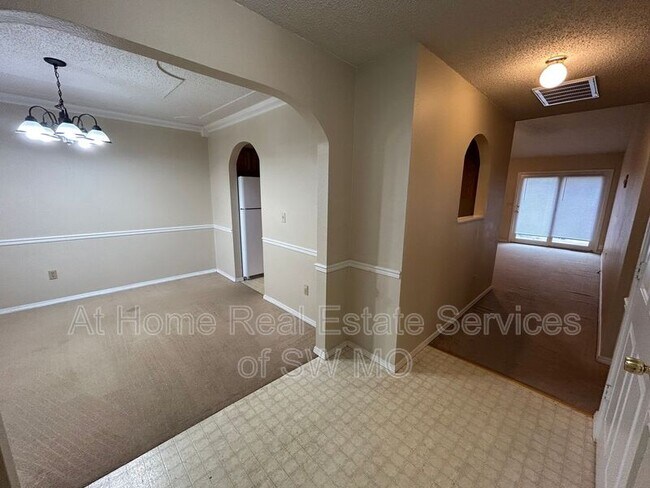 Foto del edificio - 3816 W Sylvania St
