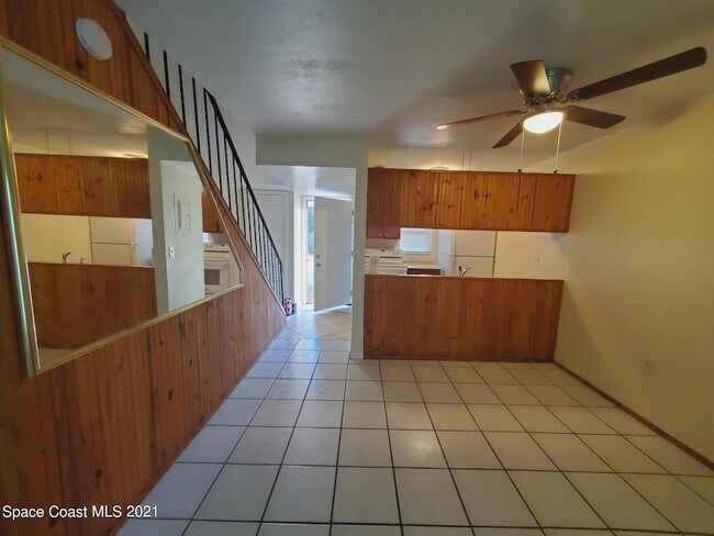 Foto del edificio - 1711 Dixon Blvd