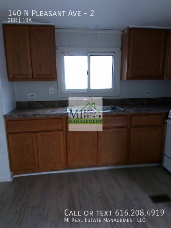 Foto del edificio - 140 N Pleasant Ave