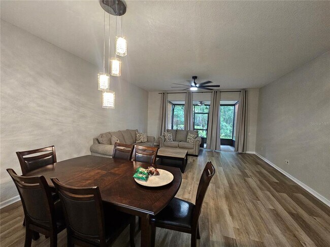 Foto del edificio - 5166 Hawkstone Dr