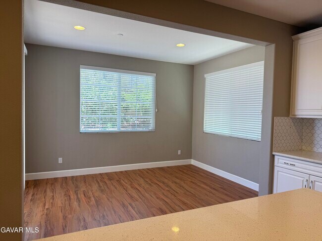Foto del edificio - 37434 Butternut Ln