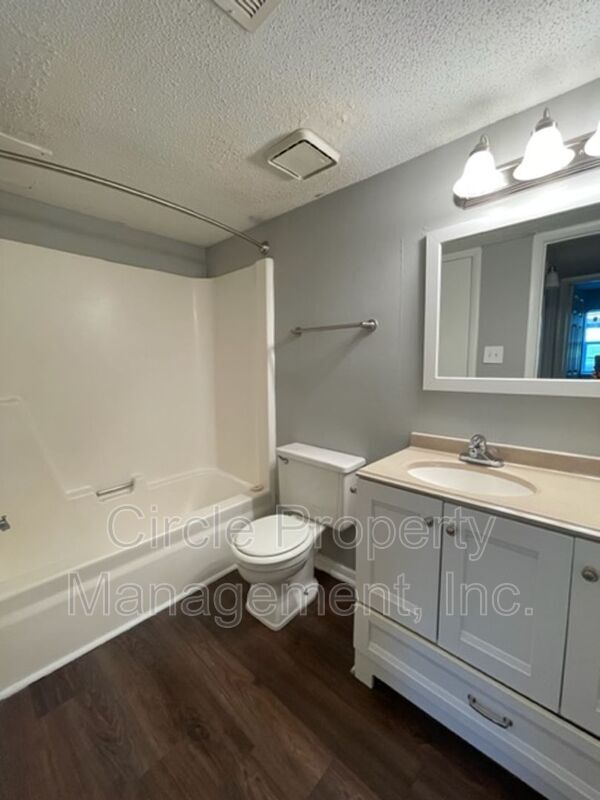 Building Photo - 4102 Hunters Ridge Dr SW