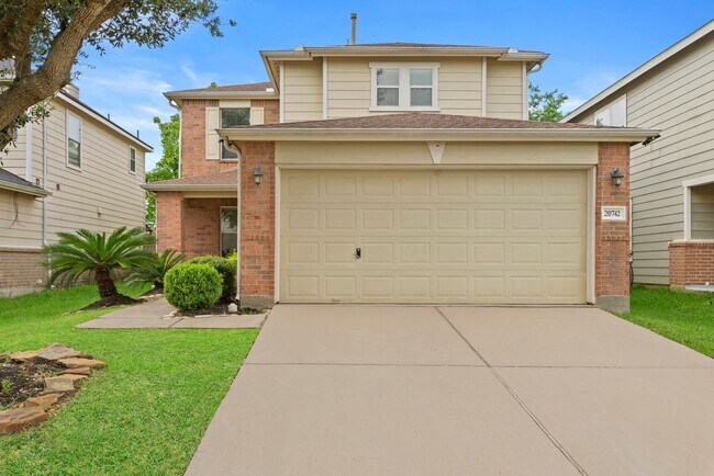 Building Photo - Spacious 5-Bedroom Rental with Modern Appl...