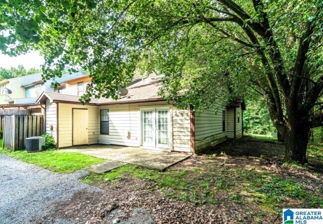 Foto del edificio - 725 Carson Rd