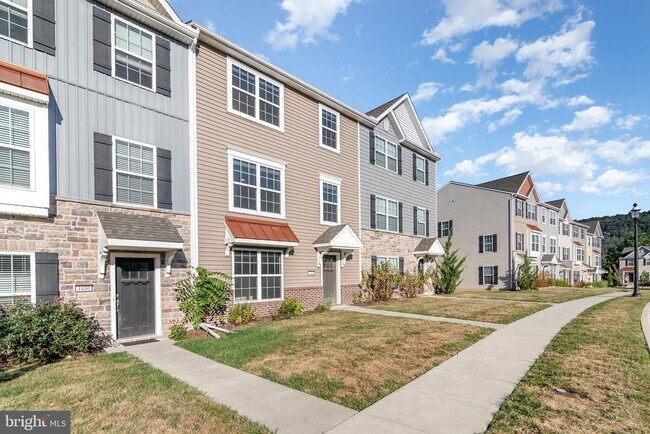 Foto del edificio - 4440 Wild Orchid Ln