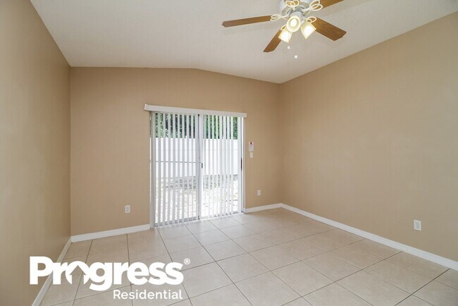 Building Photo - 332 Cello Cir
