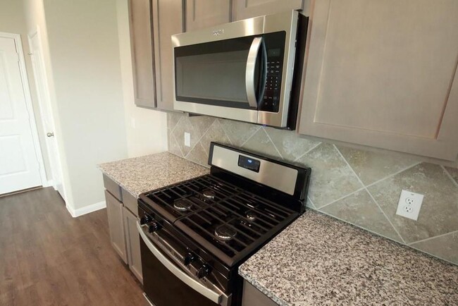 Foto del edificio - 3010 Orchid Ranch Dr