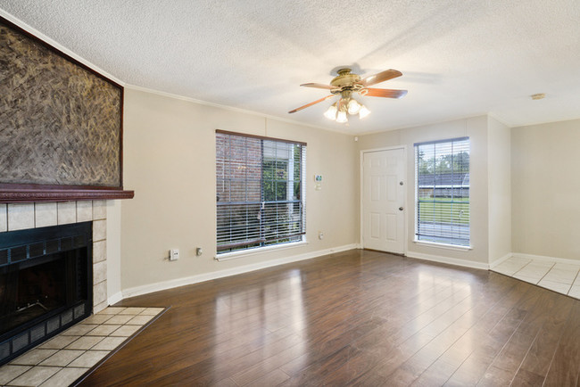 Foto del edificio - 10233 Ballina Ave