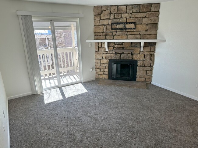 Foto del edificio - Brandychase at Eastmoor Park 2 Bed 2 Bath ...