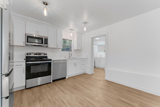Foto del edificio - 3212 Hamilton Way