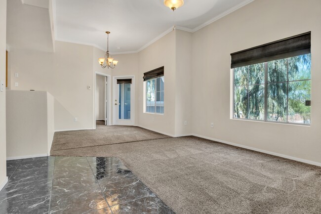 Building Photo - 10245 S Maryland Pkwy