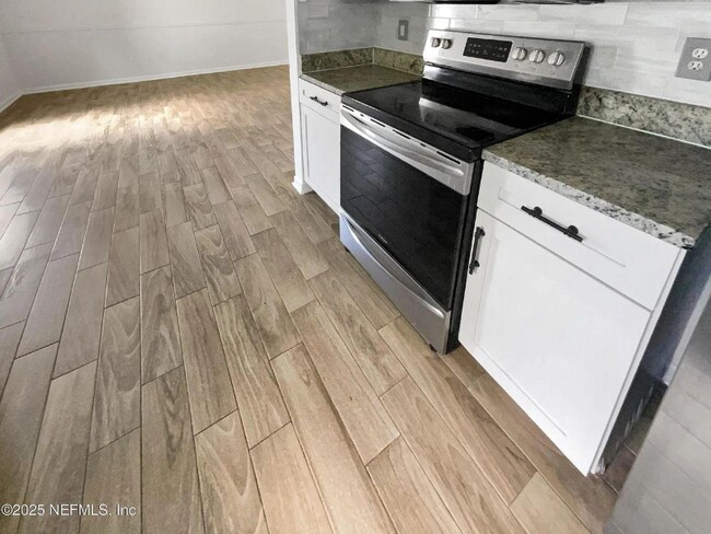 Foto del edificio - 8535 Cheryl Ann Ln
