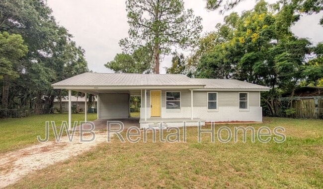 Building Photo - 5332 Amazon Ave