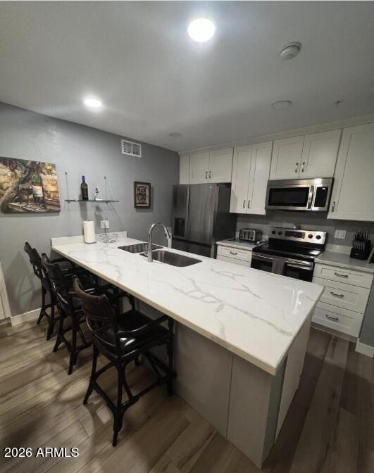 Foto del edificio - 7777 E Main St