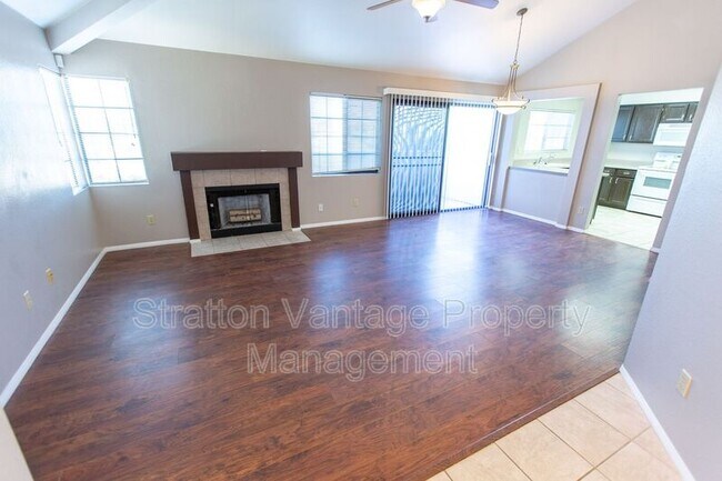 Building Photo - 11515 N 91st St