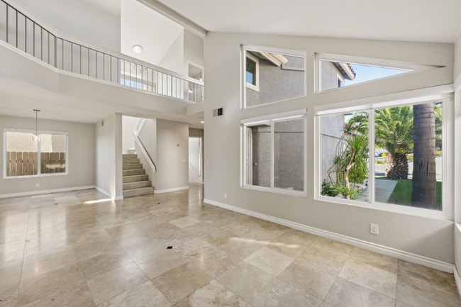 Building Photo - 1727 Avenida Alta Mira