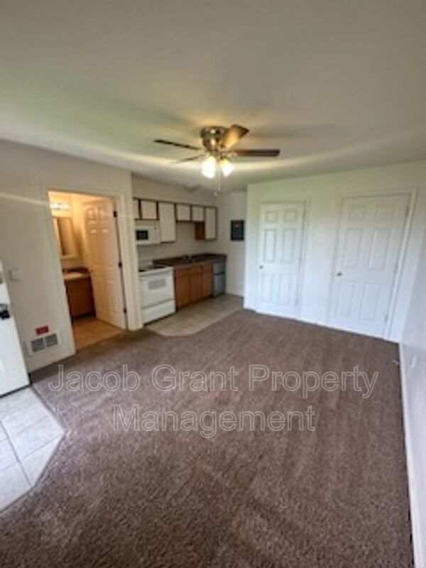 Building Photo - 1378 Curlew Dr