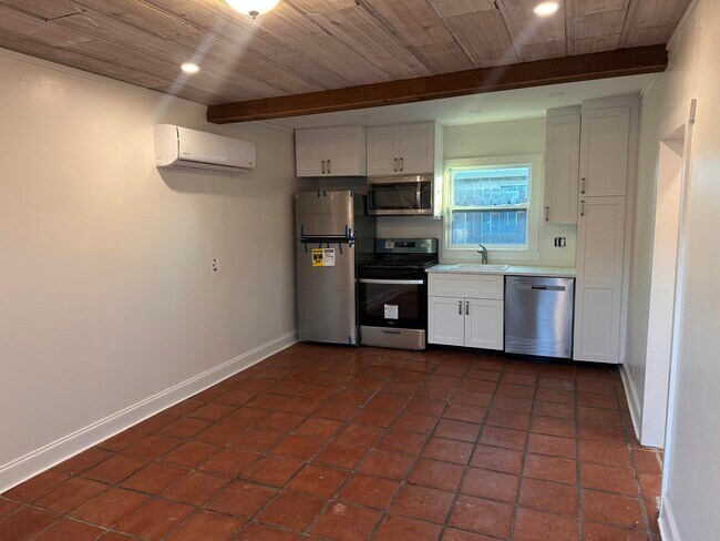 Foto del edificio - 4707 Garden Ave