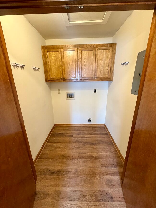 Lavandería con trastero - 29604 Burns Ln