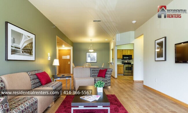 Foto del edificio - N16W22350 Watertown Rd