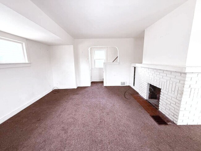 Foto del edificio - 3-BED, 1 BATH BEAUTIFUL SINGLE- FAMILY HOME IN MAPLE HEIGHTS!