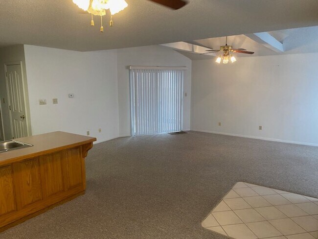Foto del edificio - 343 S Northpark Ln