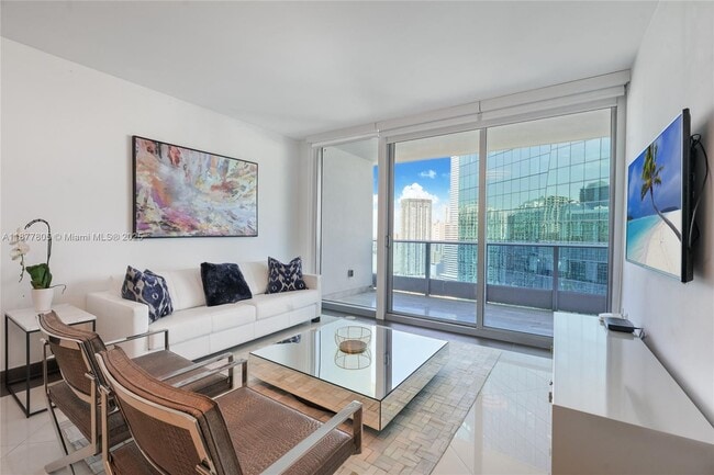 Building Photo - 200 Biscayne Blvd Way