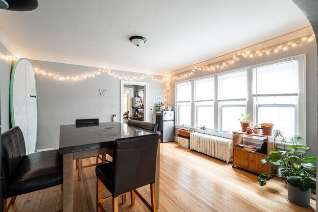 Building Photo - Downer Lower across from UWM