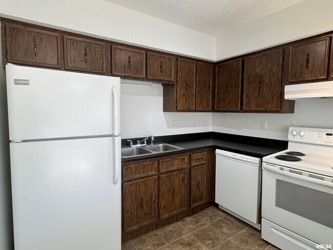 Building Photo - 3475 Winston Dr