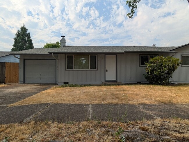 Foto del edificio - Nice 2 Bedroom, 1-Bath Duplex In Thurston Area of Springfield!