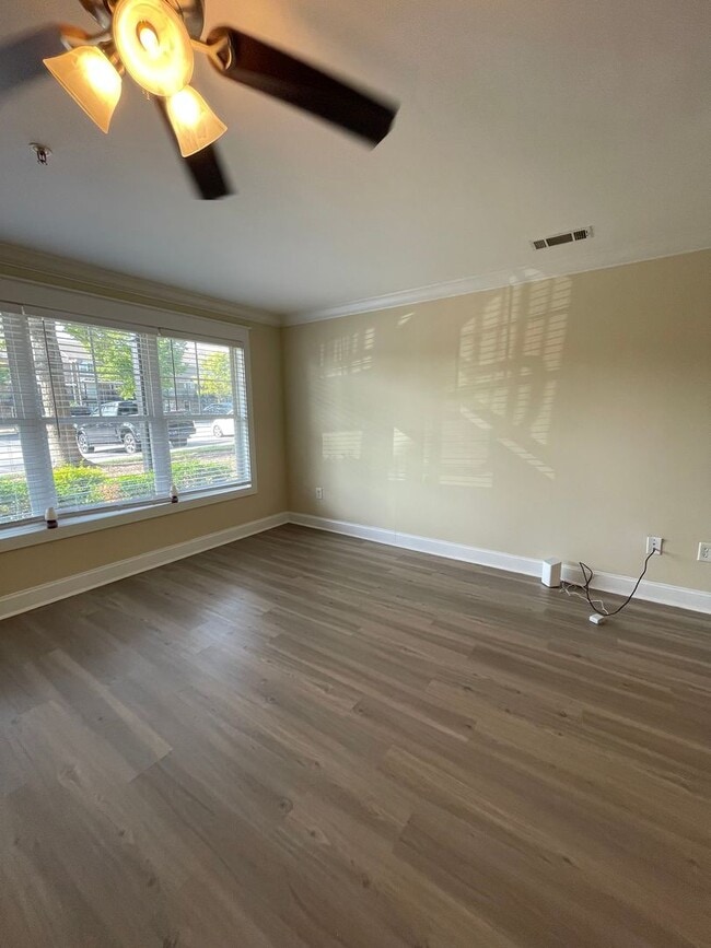 Foto del edificio - 15-1512 Dukes