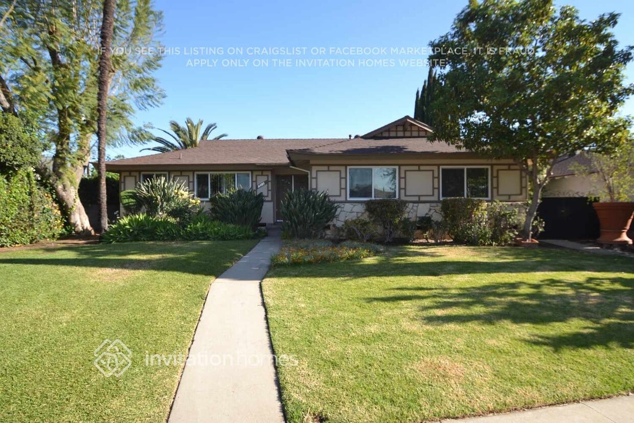 Foto principal - 16455 Ludlow St