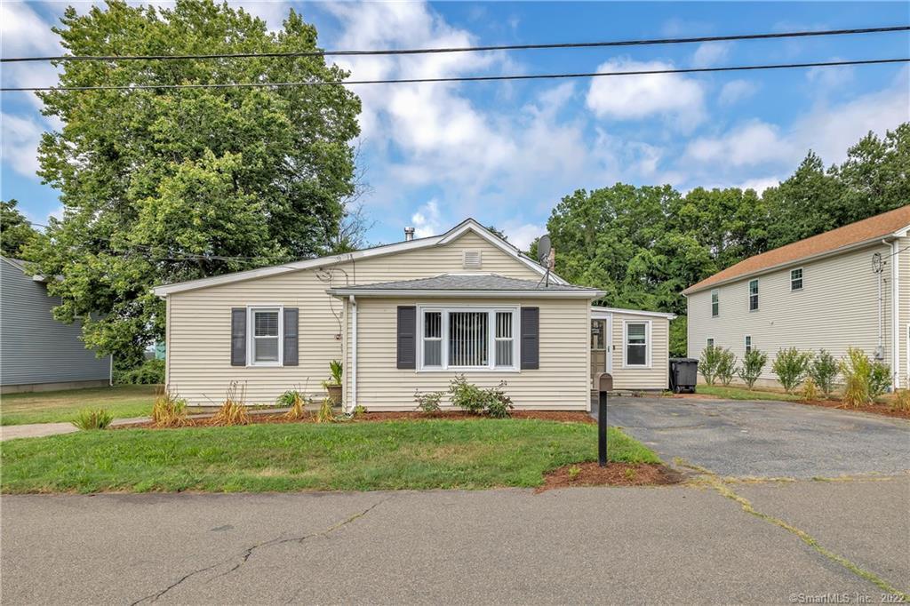 98 Turnor Ave, Milford, CT 06460 House Rental in Milford, CT