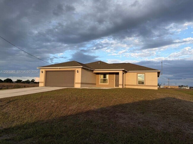 Foto del edificio - 7033 Waldo Cir
